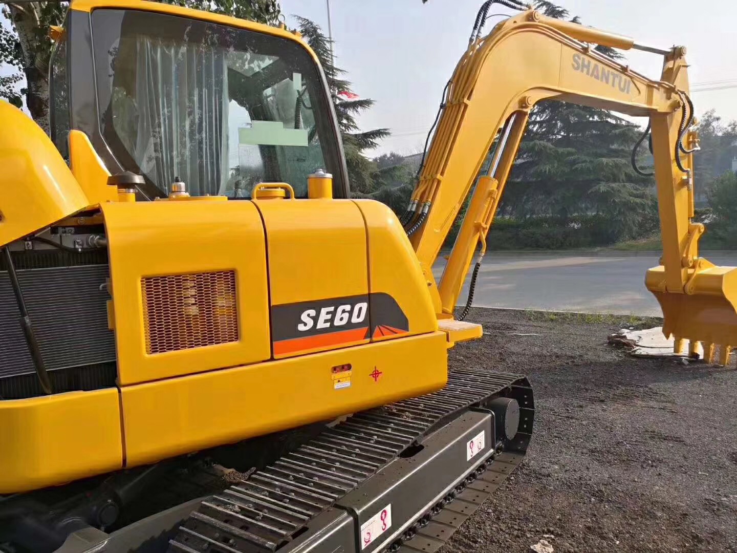 山推60挖掘機特點介紹