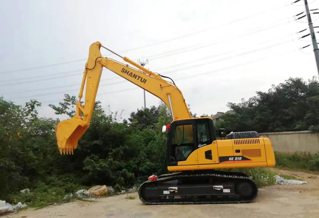 山推SE210W挖掘機