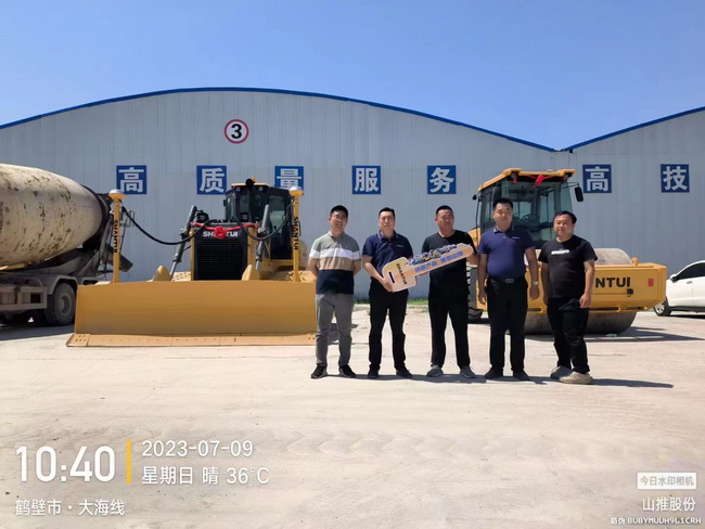 山推SR26H-Gi2智能壓路機(jī)助力河南省浚縣大海線建設(shè)