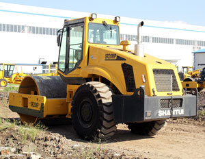 山推SR20MP-2凸塊式機械振動壓路機
